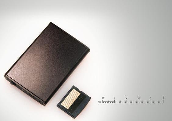Цифровой диктофон  Edic-mini Tiny xD A69 имеет миниатюрные размеры