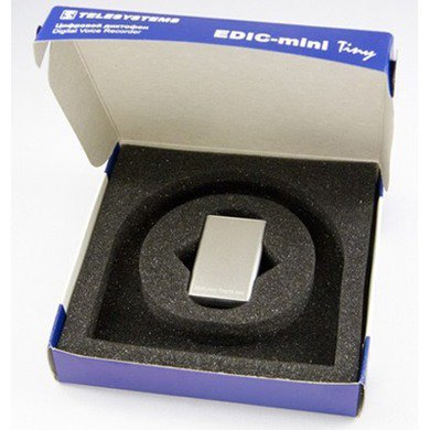 Диктофон E-dic-mini Tiny 16 А44 в упаковке. Противоударное наполнение коробки надежно защищает устройство от случайных механических повреждений при хранении и транспортировке